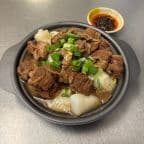 Best Beet Stew Rice Noodles Roll  Pot 啫啫牛腩肠粉煲 in Sacramento, CA